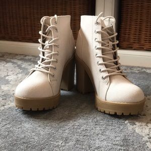 Never used Canvas booties